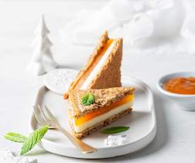 Triángulos de queso y mermelada