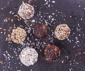 RAW sezamové kuličky s kokosem