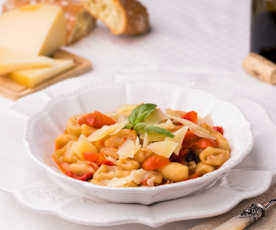 Cavatelli pomodori e caciocavallo