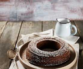 Ciambella al cioccolato e crema gianduia