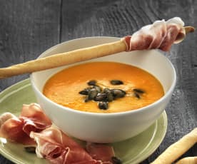 Kürbis-Tomaten-Suppe