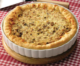 Quiche ai funghi e salsiccia aromatizzata all'olio tartufato