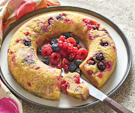 Gestoomde appel-rood fruit clafoutis