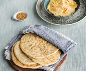 Pan naan con hummus (Hestan Cue™)