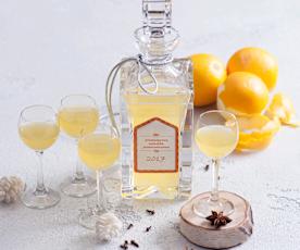 Aromatyczna nalewka pomarańczowa