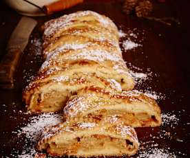 Birnen-Mürbeteig-Strudel