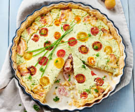 Tarte mit Bacon und Käse-Kräuter-Füllung