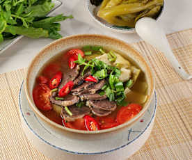 Canh Bò Cải Chua