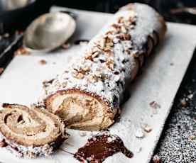 Rolada kawowo-orzechowa