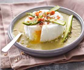 Ile flottante surprise, velouté asperge-champignon-chorizo (Zone 3)