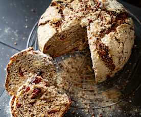 Pain aux cranberries, sarrasin et noisettes