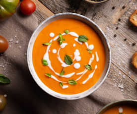 Sütlü Domates Çorbası