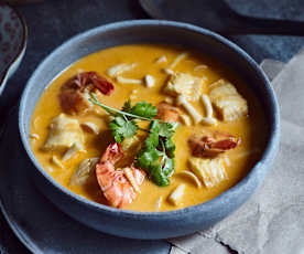 Tom-Yum-Suppe mit Meeresfrüchten