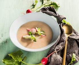 Radieschensuppe mit Kressenockerl