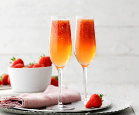 Truskawkowe wino musujące