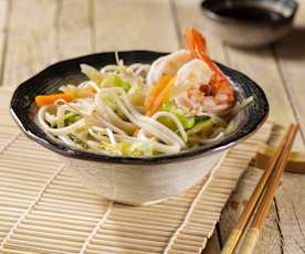 Udon con verdure e gamberoni