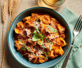Tortellini in Tomato Cream Sauce