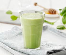 Smoothie avocado, spinaci e mandorle