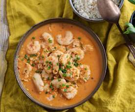 Mijoté de poisson et crevettes au lait de coco