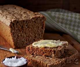 Roggenbrot mit Sonnenblumenkernen