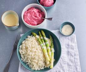 Menu: Espargos, Arroz de parmesão e molho de limão; Espuma de frutos vermelhos