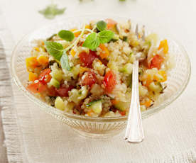 Quinoa salad with crunchy vegetables