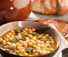 Potaje de garbanzos con bacalao y acelgas