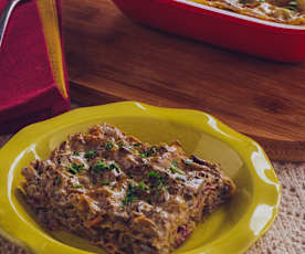 Terrina di lasagne ai funghi e carne salada