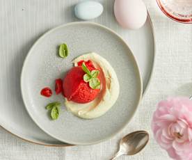 Sorbet aux fraises sur mousse de basilic