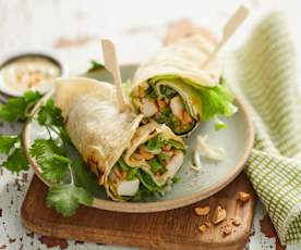 Miniwraps de poulet aux épices et cacahuètes