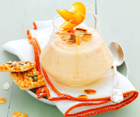 Mousse d'abricot aux amandes