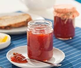 Confiture de fruits tropicaux et fraises sauvages