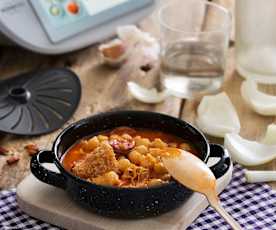 Garbanzos con callos en cocción lenta