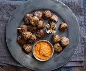 Meatballs with Romesco sauce