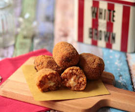 Suppli (Croquetas de carne y arroz)