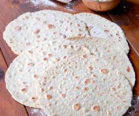 Piadina integrale al tofu (vegan)