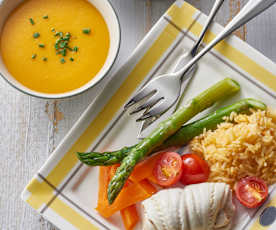 Butternut pumpkin soup, fish with rice and vegetables, apple-pear crumble 