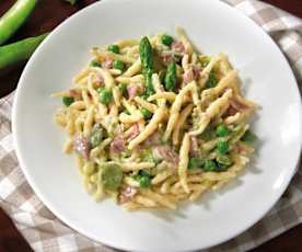 Trofie fave, asparagi e pancetta