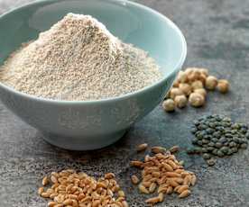 Mąka ze zmielonych ziaren zbóż