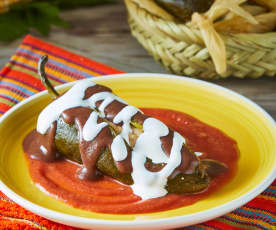 Chiles rellenos de tamal