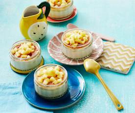 Kokoscreme mit Rum-Sauce