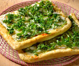 Pizza blanche à la roquette