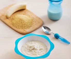 Kleik z kaszą jaglaną, bananem i mlekiem