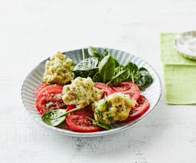 Brotknöpfle mit Salat