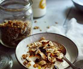 Granola di frutta secca e miele