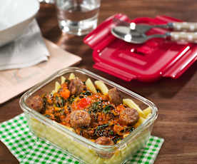 Macarrones con criollos y espinacas