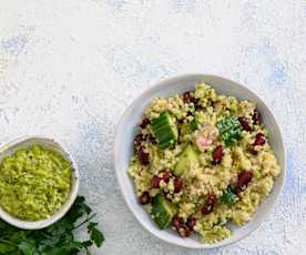 Salada de bulgur, feijão e atum