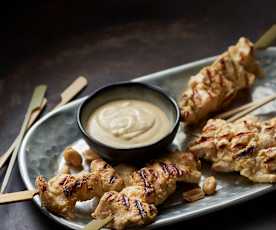 Chicken skewers with peanut satay sauce