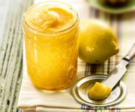 Creme de limão (lemon curd)