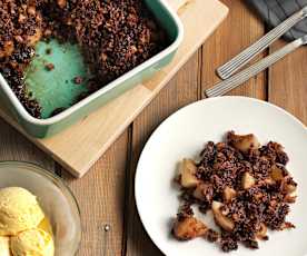 Crumble de pera con chocolate